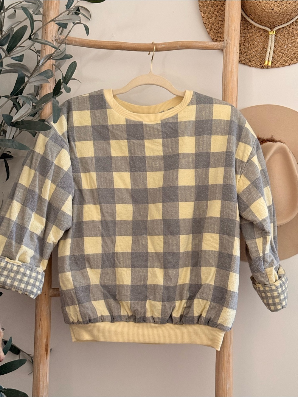 Cream & Gray Buffalo Check Pullover